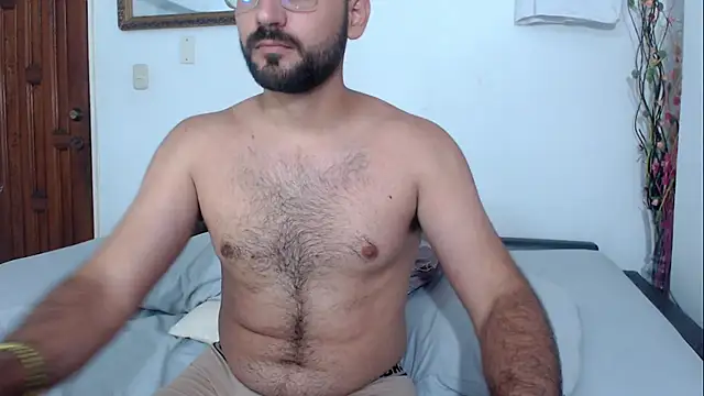 Snapshot of _Araboys_ chatting on 06/29/26, 02:40 Araboys online show from 06/29/26, 02:40