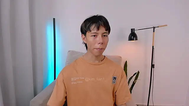 Snapshot of kim_lian21 chatting on 02/01/26, 01:53 kim lian21 online show from 02/01/26, 01:53