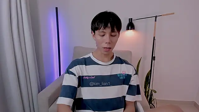 Snapshot of kim_lian21 chatting on 02/13/26, 03:13 kim lian21 online show from 02/13/26, 03:13