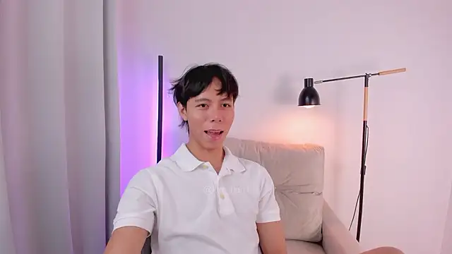 Snapshot of kim_lian21 chatting on 02/19/26, 12:12 kim lian21 online show from 02/19/26, 12:12