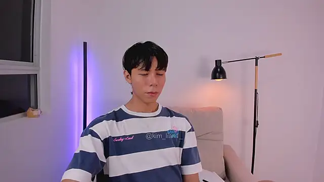 Snapshot of kim_lian21 chatting on 02/24/26, 10:35 kim lian21 online show from 02/24/26, 10:35