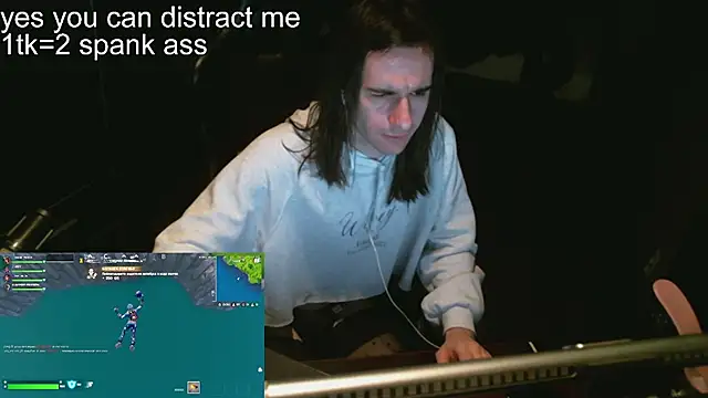 Snapshot of izilizi_23 chatting on 12/06/24, 05:22 izilizi 23 online show from 12/06/24, 05:22