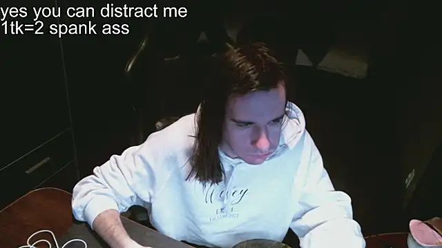 Snapshot of izilizi_23 chatting on 12/08/24, 06:11 izilizi 23 online show from 12/08/24, 06:11