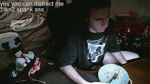 Snapshot of izilizi_23 chatting on 12/09/24, 03:22 izilizi 23 online show from 12/09/24, 03:22