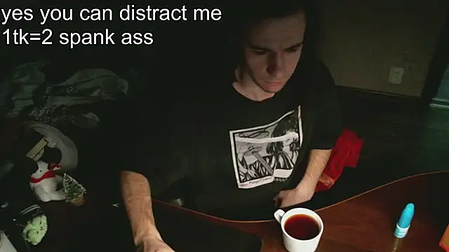 Snapshot of izilizi_23 chatting on 12/19/24, 07:29 izilizi 23 online show from 12/19/24, 07:29