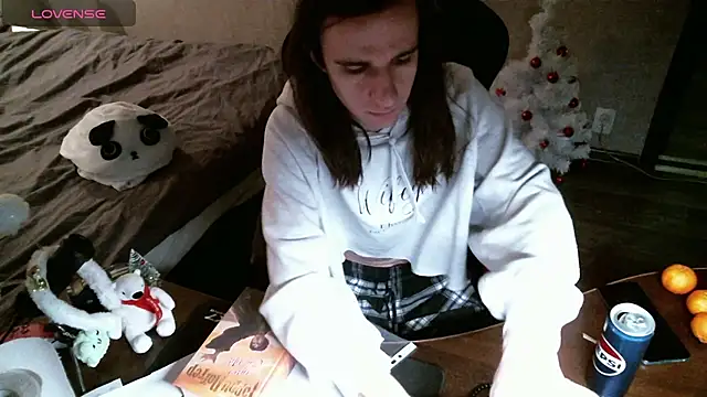 Snapshot of izilizi_23 chatting on 01/11/25, 06:12 izilizi 23 online show from 01/11/25, 06:12