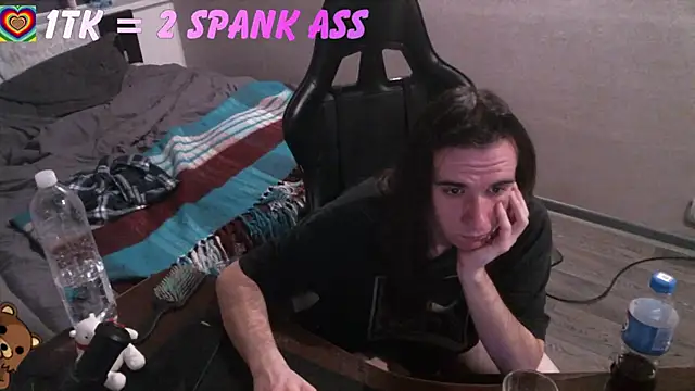 izilizi 23 online show from 11/18/25, 06:56