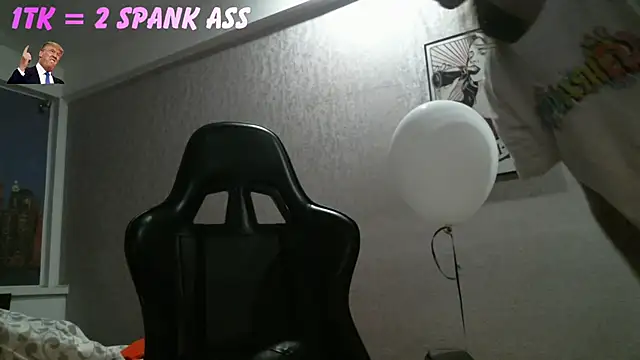 Snapshot of izilizi_23 chatting on 04/23/26, 05:37 izilizi 23 online show from 04/23/26, 05:37