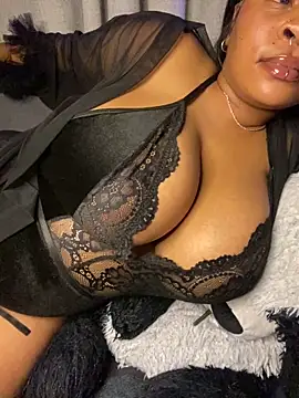 YellowHoneyDip online show from 02/03/26, 06:57