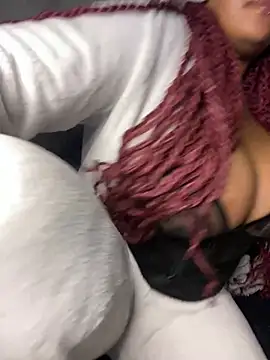 YellowHoneyDip online show from 03/05/26, 07:54