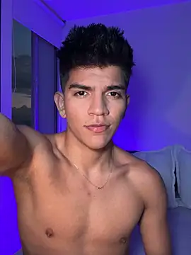 santiago 01 online show from 12/05/24, 10:56