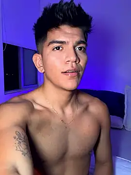 santiago 01 online show from 12/07/24, 02:20