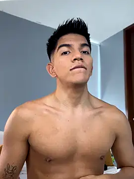 santiago 01 online show from 11/08/25, 07:34