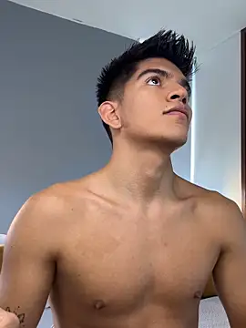 santiago 01 online show from 11/13/25, 07:57