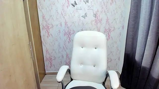 RoryDior online show from 09/26/25, 05:22