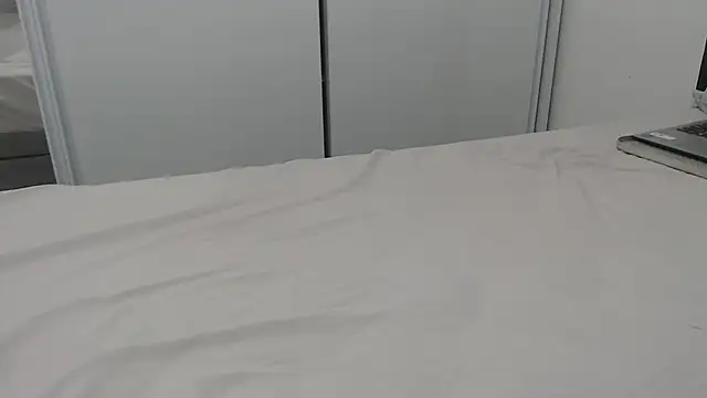 Snapshot of TODALINDA chatting on 10/30/25, 04:03 TODALINDA online show from 10/30/25, 04:03