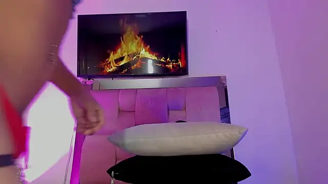 Snapshot of emily_lady20 chatting on 01/12/25, 09:51 emily lady20 online show from 01/12/25, 09:51