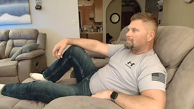 Snapshot of originalhempfarmer chatting on 04/28/26, 02:27 originalhempfarmer online show from 04/28/26, 02:27