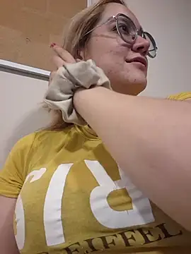 NaomiShimizu online show from 02/21/26, 08:32