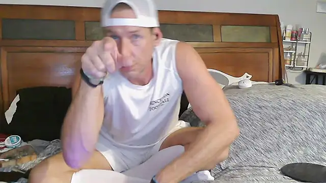 Snapshot of Obi-Spun-Kenobi chatting on 10/16/25, 10:33 Obi-Spun-Kenobi online show from 10/16/25, 10:33