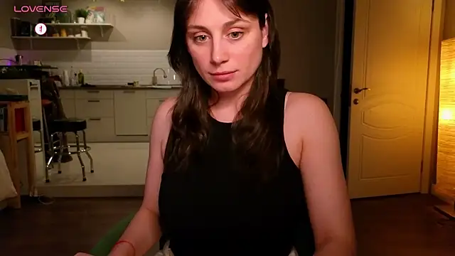 Snapshot of moon_deity_ chatting on 04/15/26, 05:31 moon deity online show from 04/15/26, 05:31