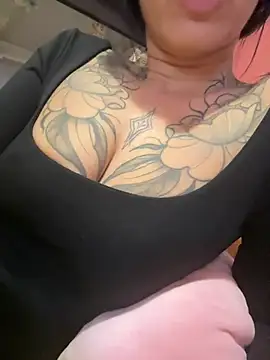 Nadiasexy online show from 02/25/26, 06:28