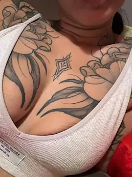 Snapshot of Nadiasexy chatting on 04/11/26, 11:09 Nadiasexy online show from 04/11/26, 11:09