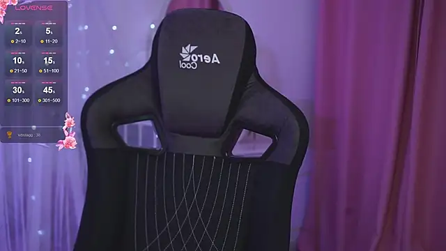 CoralineKeyns online show from 03/19/25, 08:55