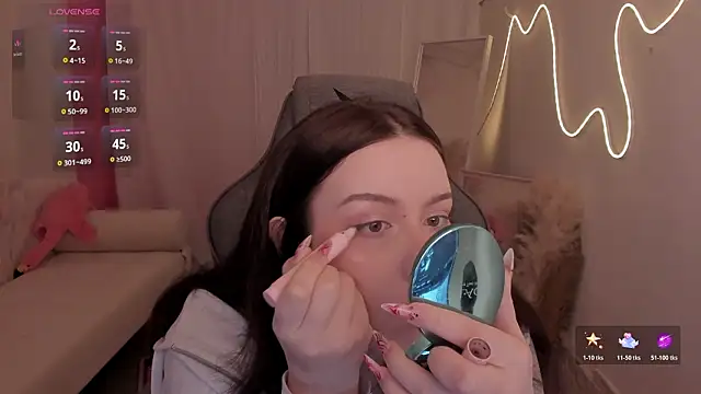 CoralineKeyns online show from 02/12/26, 05:24