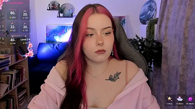 Snapshot of CoralineKeyns chatting on 04/10/26, 05:12 CoralineKeyns online show from 04/10/26, 05:12