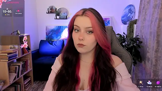 Snapshot of CoralineKeyns chatting on 04/16/26, 05:08 CoralineKeyns online show from 04/16/26, 05:08