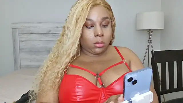 Carmen Cream online show from 11/07/25, 07:30