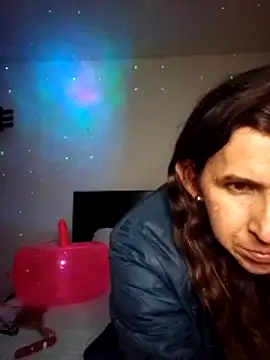 Cameron puppy online show from 10/15/25, 04:56