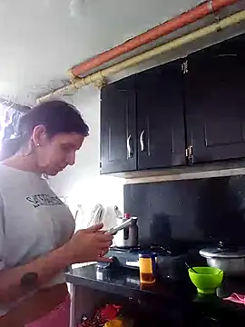 Cameron puppy online show from 11/13/25, 04:39