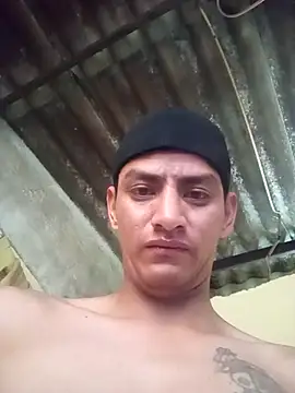 Snapshot of dantero chatting on 11/19/25, 03:23 dantero online show from 11/19/25, 03:23