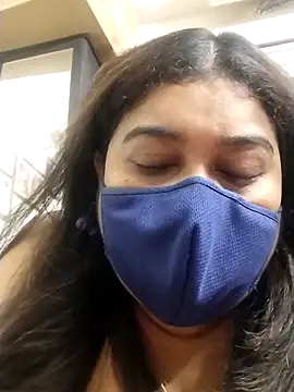 indianlisa5 online show from 05/14/26, 07:42