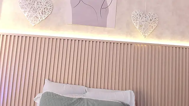 daiana curly online show from 01/07/26, 07:49