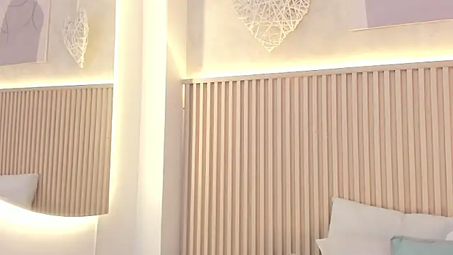 daiana curly online show from 03/17/26, 07:39