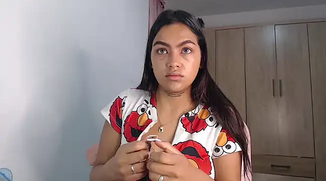 fairylatin222 online show from 01/26/25, 09:40