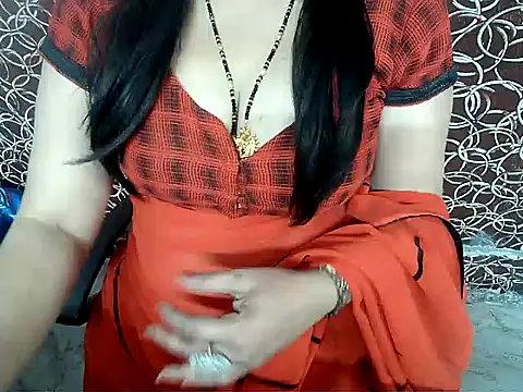 Snapshot of rehana_housewife chatting on 12/06/24, 07:43 rehana housewife online show from 12/06/24, 07:43