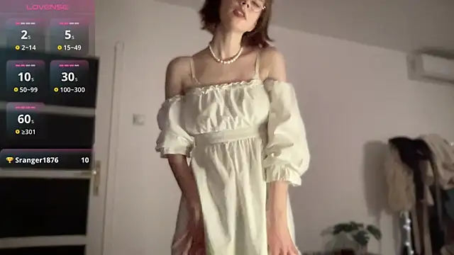 Snapshot of ms_christiana chatting on 11/09/25, 01:48 ms christiana online show from 11/09/25, 01:48