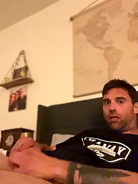Snapshot of ucbryson chatting on 09/09/25, 07:30 ucbryson online show from 09/09/25, 07:30