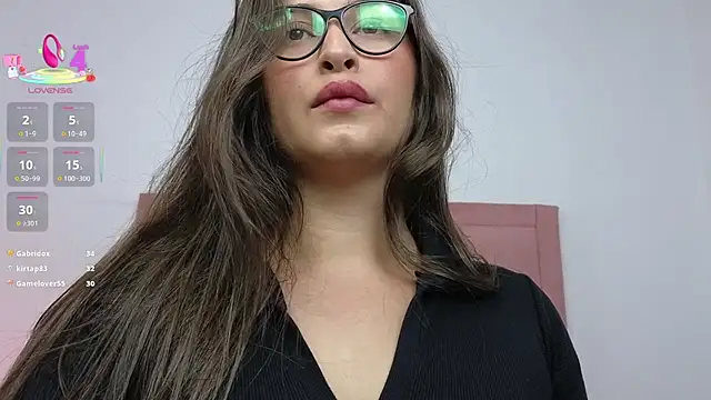 Snapshot of adara_lennox chatting on 02/22/25, 11:57 adara lennox online show from 02/22/25, 11:57