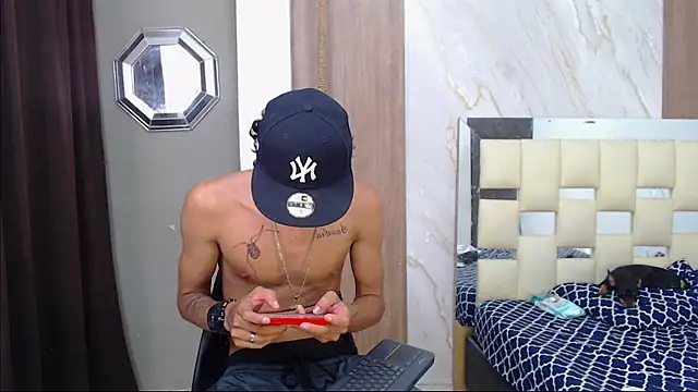 Snapshot of Harry_jhonsson chatting on 04/02/26, 09:34 Harry jhonsson online show from 04/02/26, 09:34