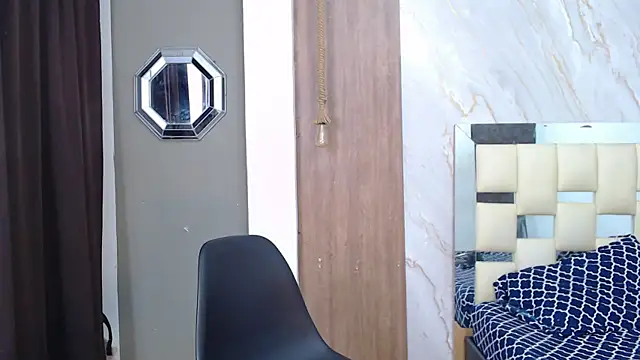 Snapshot of Harry_jhonsson chatting on 04/13/26, 10:59 Harry jhonsson online show from 04/13/26, 10:59