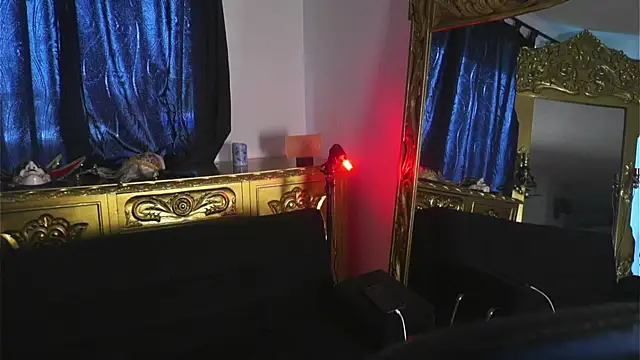 dantecoppolaa  online show from 01/05/25, 05:51