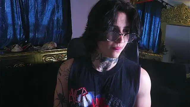 dantecoppolaa  online show from 01/08/25, 07:56