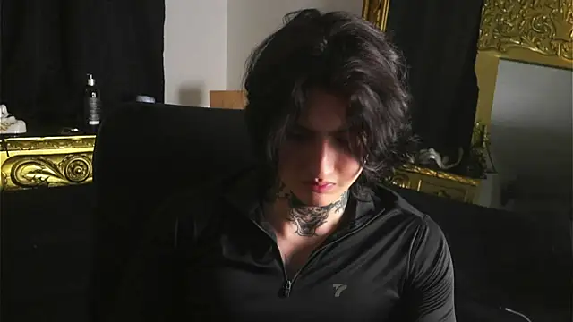 dantecoppolaa  online show from 01/18/25, 12:13