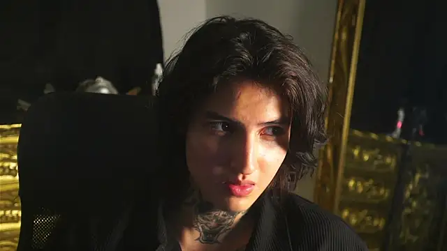 dantecoppolaa  online show from 02/13/25, 01:50