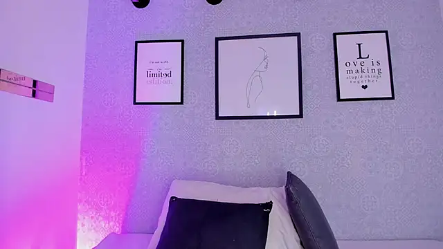 Natasha harper online show from 09/15/25, 11:32